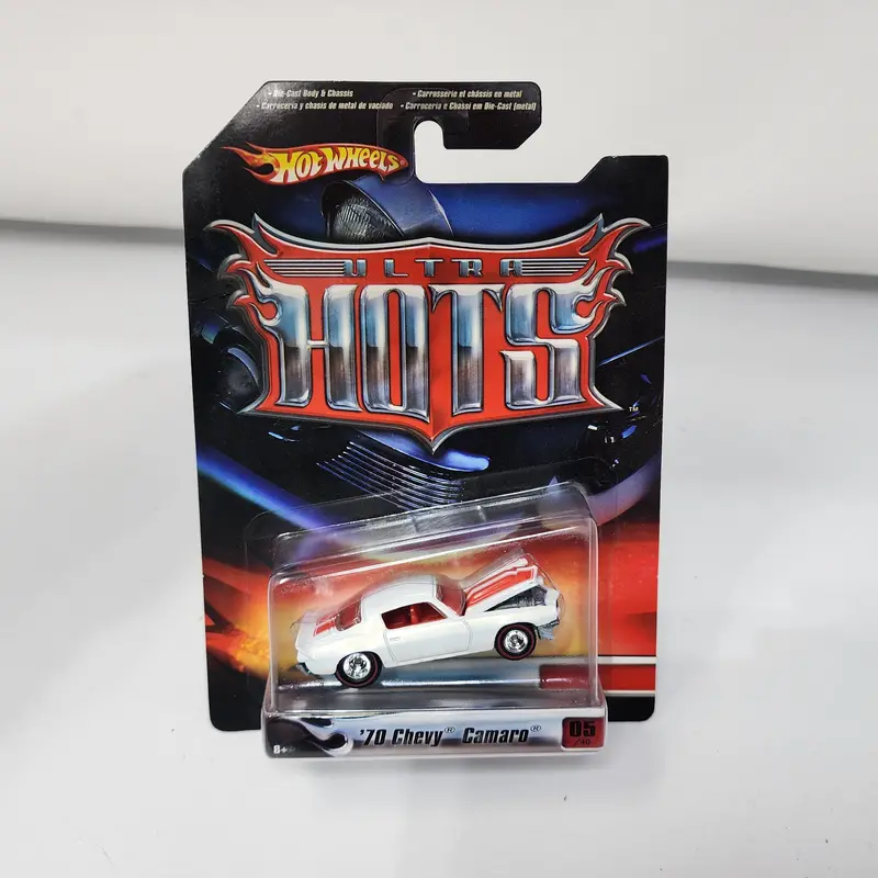 '70 Chevy Camaro * White * Hot Wheels Ultra Hots 1