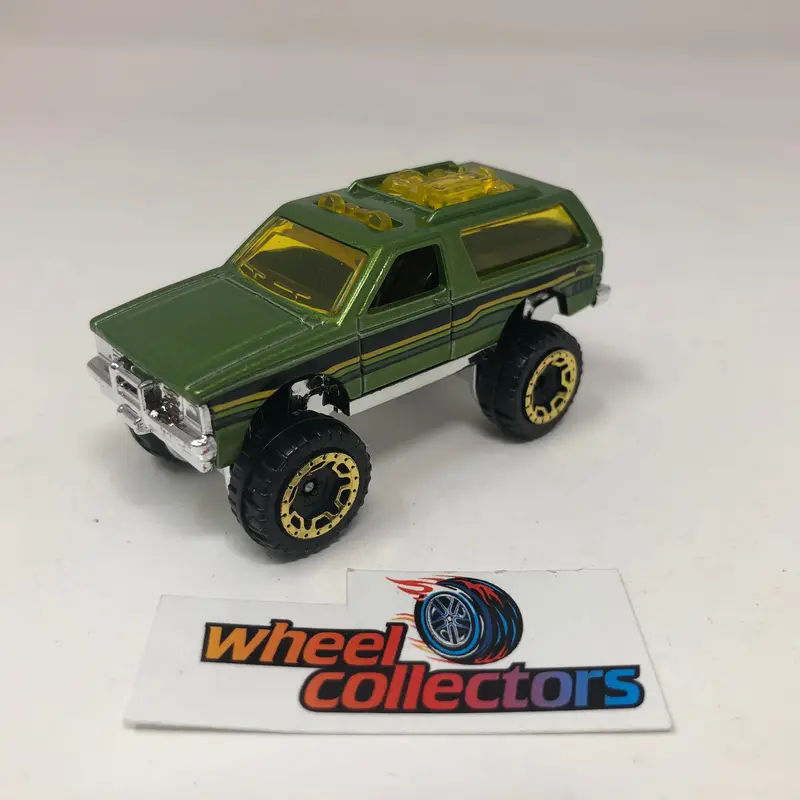 Chevy Blazer 4X4 * Green * Hot Wheels Loose 1