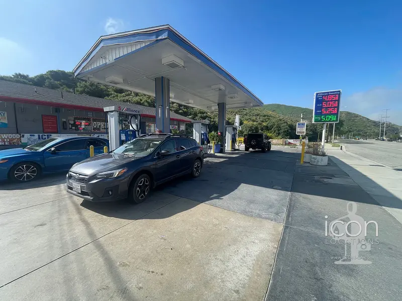 Gas Station - Comm2083 1