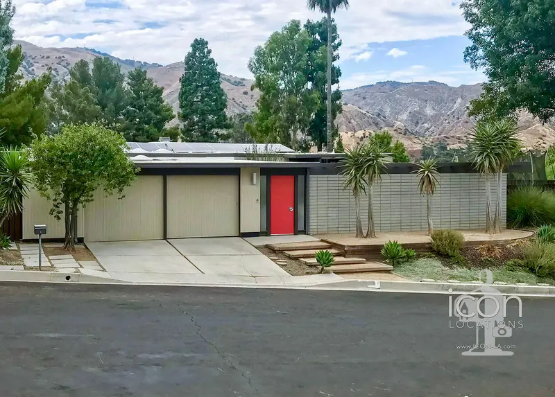 Mid Century - Mid2075 1