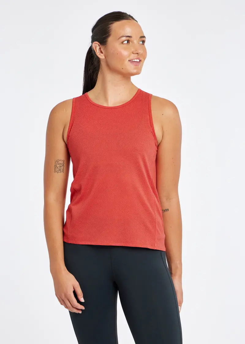 Oiselle Women's Flyout Trail Tank 1